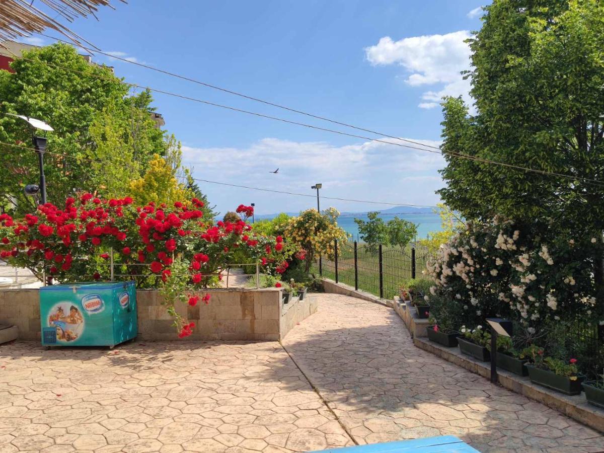 Quiet, Relax And Sand Beach Place With 4Star Service Aheloj Kültér fotó